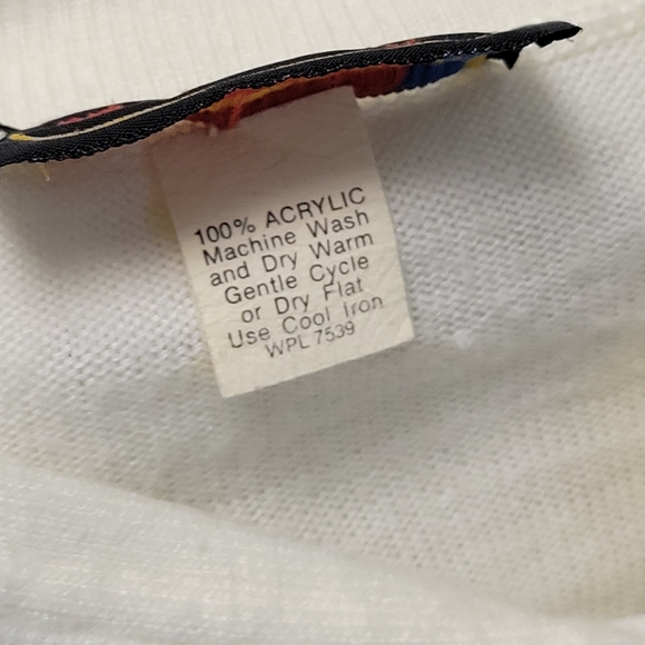 Sweater - Picture 4 of 5